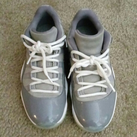 Cool Grey Jordan 11 - Picture 3 of 5
